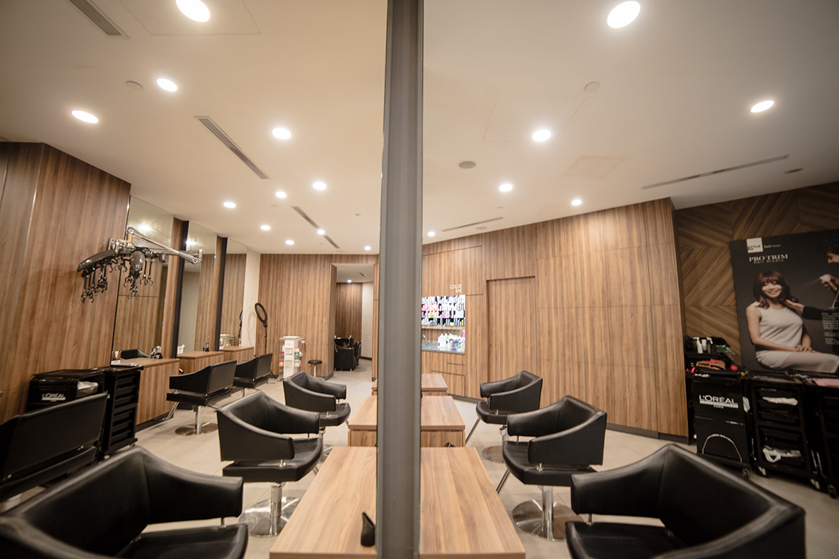 Washing and treatment area of the Parkway Parade salon